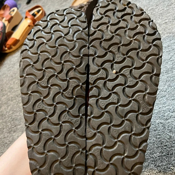 Birkenstock Black Two Strap Sandals, size 39 - Picture 5 of 8